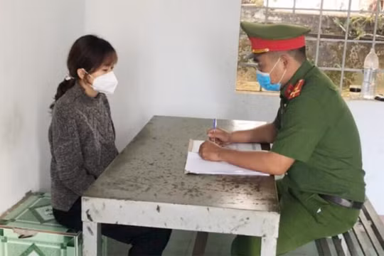 Bắt giữ “siêu lừa” chuyên bán hàng ảo trên mạng, khiến nhiều “con mồi sập bẫy”