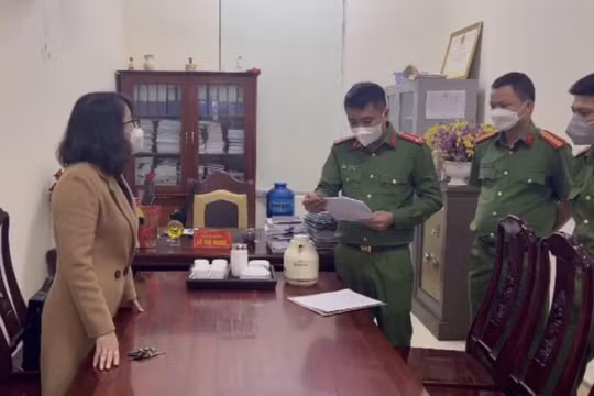 Khởi tố một Giám đốc Trung tâm Giáo dục nghề nghiệp - GDTX huyện ở Nghệ An