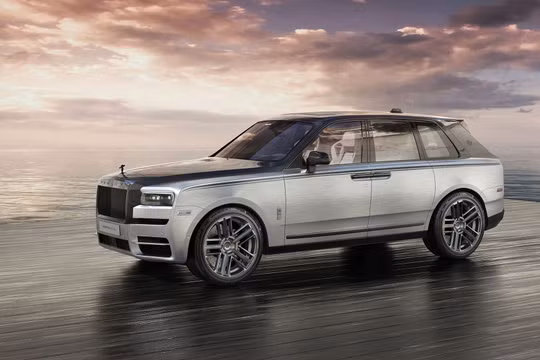 Ngắm nhìn bản độ Rolls-Royce Cullinan đậm chất du thuyền