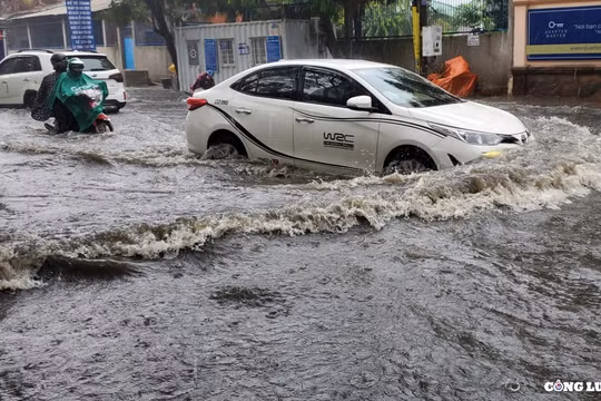 Trung tâm quản lý hạ tầng giải thích việc chấm dứt thuê siêu máy bơm chống ngập