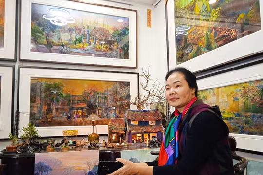 Họa sĩ Trần Thanh Thục: Người “phải lòng” tranh cắt vải