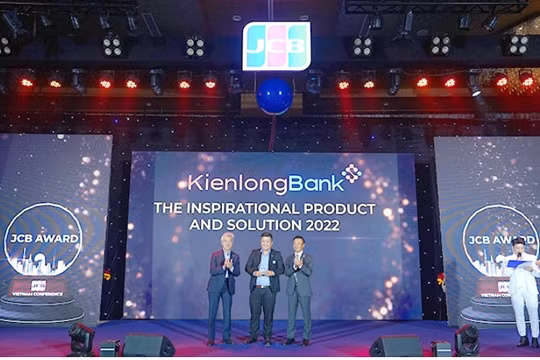 KienlongBank nhận giải thưởng “Sản phẩm và giải pháp truyền cảm hứng 2022”