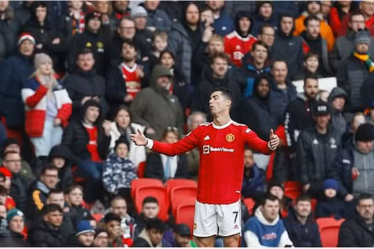 Ronaldo 'tịt ngòi', Man Utd hòa thất vọng với Watford