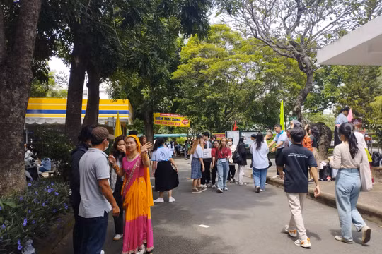 TP HCM: Một trường đại học không tuyển được thí sinh nào trong đợt 1: Nhà trường nói gì?