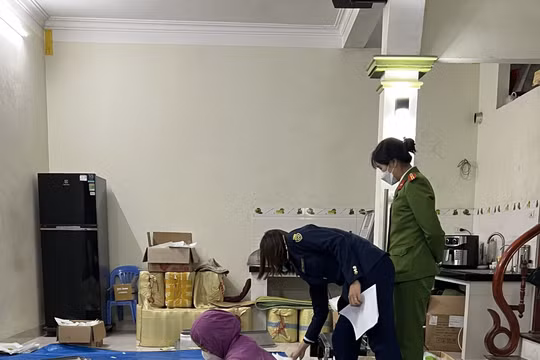 Hà Nội: Phát hiện cơ sở làm bánh gạo giả 