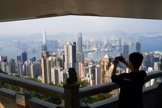 Lạm phát, lãi suất tăng khiến bất động sản hạng sang Hong Kong mất giá nhanh nhất thế giới