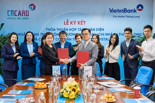 Lễ ký kết hợp tác toàn diện giữa Crystal Bay card & VietinBank - Chi nhánh Thăng Long