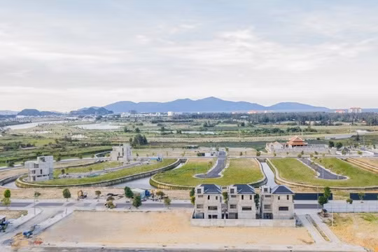 Tập đoàn Đất Quảng: Làm dự án BT “khủng” ở Quảng Nam, nộp thuế TNDN “tí hon”