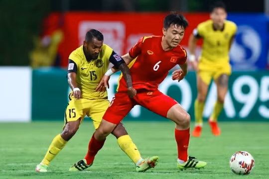 Xuân Trường, Văn Thanh vắng mặt ở trận gặp Singapore vì COVID-19