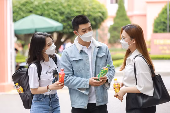 Chờ chủ nhân 3 giải 100 triệu đồng khi giải khát với Trà Dr Thanh, Trà xanh Không độ