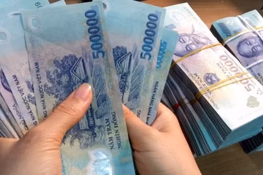 Tám hiệp hội kiến nghị lùi thời điểm tăng lương tối thiểu
