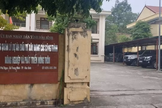 Sở Kế hoạch và Đầu tư Hòa Bình báo cáo gì về gói thầu lựa chọn nhà thầu chưa phù hợp?