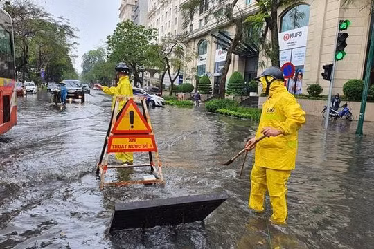 Hà Nội: Dự án thi công dang dở khiến ngập úng thêm nghiêm trọng