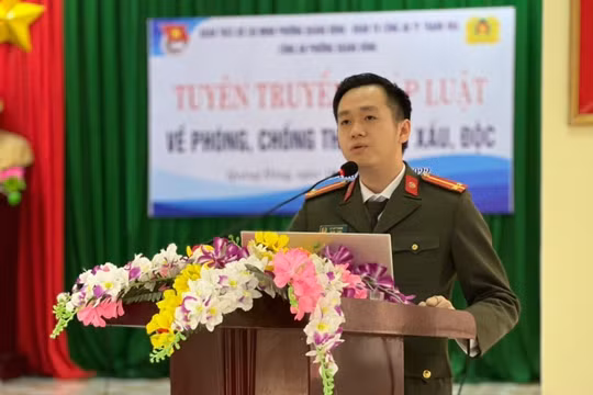 Chiến sĩ an ninh với ước mơ làm sạch không gian mạng