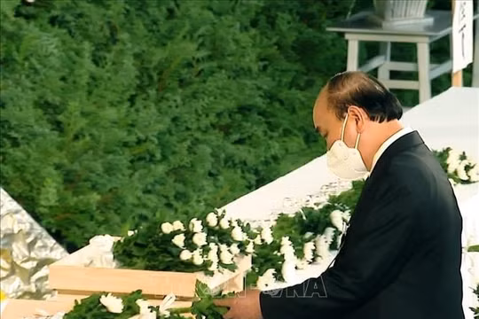 Chủ tịch nước Nguyễn Xuân Phúc dự Lễ Quốc tang cố Thủ tướng Nhật Bản Abe Shinzo