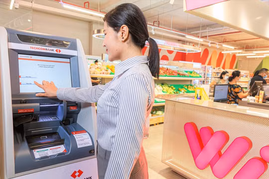 Techcombank hợp tác cùng Masan mang đến dịch vụ tài chính “ngân hàng trong tầm tay" tại các chuỗi cửa hàng Win