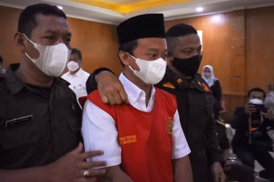 Giáo viên Indonesia bị kết án tử hình vì cưỡng hiếp 13 học sinh
