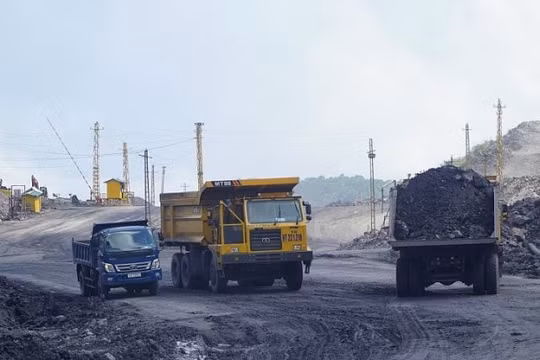 Phát huy giá trị truyền thống “Kỷ luật và Đồng tâm”, TKV vượt khó, thành công