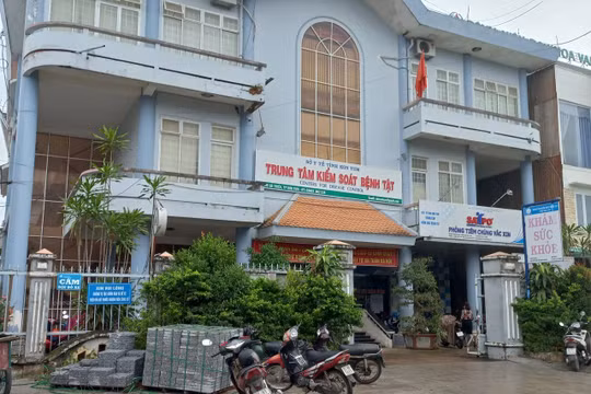 CDC Kon Tum chi 14,3 triệu đồng hỗ trợ cho nam viên chức nhân ngày Quốc tế Nam giới