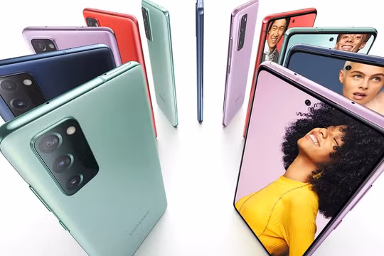 4 smartphone tầm trung có hỗ trợ kháng nước đáng quan tâm