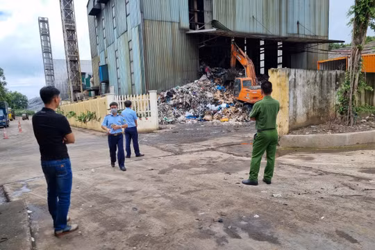 Hà Nội tiêu hủy 8 tấn mỹ phẩm nhập lậu, trị giá hơn 2,4 tỷ đồng