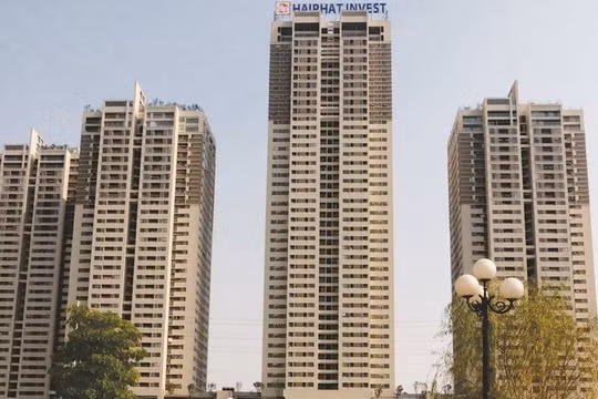 Kinh doanh tụt dốc, dư nợ vay tăng vọt, “đại gia” bất động sản liêu xiêu