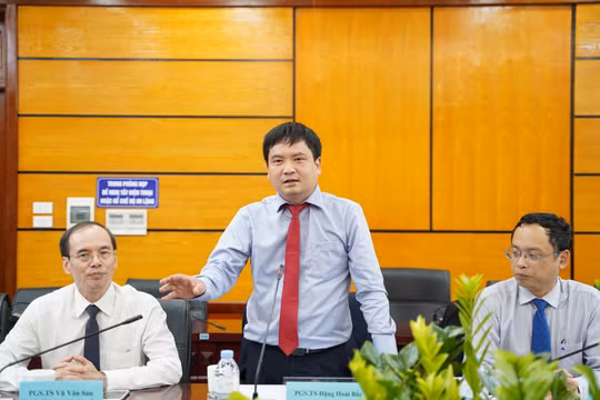 Chúng tôi cũng gặp phải thách thức của người đi trước mở đường