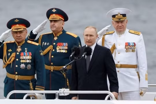 Tổng thống Putin nói Mỹ là mối đe dọa đối với Nga trong Ngày Hải quân