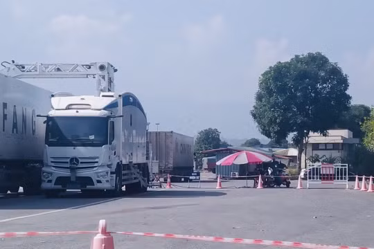 Lào Cai: Đưa vào sử dụng máy soi container di động đầu tiên tại Cửa khẩu quốc tế Kim Thành