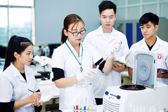 Cơ sở giáo dục đại học được thành lập doanh nghiệp khoa học và công nghệ