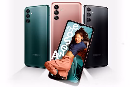 Samsung Galaxy A40s nhận bản cập nhật mới ngày cuối năm 2022