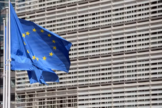 EU kêu gọi kiểm tra các biến thể COVID mới do sự bùng phát ở Trung Quốc