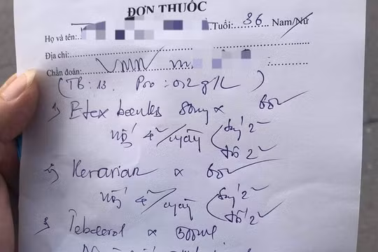 Bộ Y tế lùi lộ trình bắt buộc bệnh viện hạng 3 trở lên phải bỏ kê đơn thuốc viết tay