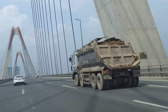 Tăng cường “xử phạt nguội” phương tiện cơi nới thành thùng để chở quá tải