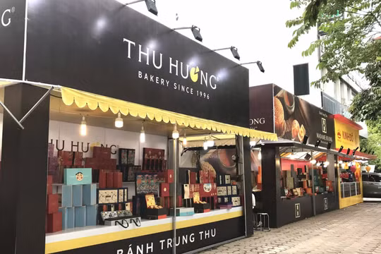 Thị trường bánh Trung thu ế ẩm dù đang trong đợt cao điểm