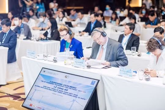 Kinh tế đại dương bền vững và thích ứng với biến đổi khí hậu