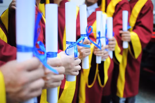 Từ những luận án không “giúp ích gì cho đời”: Siết chặt thông qua hậu kiểm