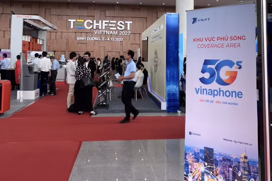 Techfest Việt Nam 2022 với màn trình diễn của các thiết bị tiên tiến nhất bằng công nghệ 5G của VinaPhone