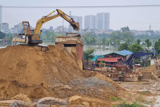 Hàng loạt bất cập về bến bãi tập kết, kinh doanh cát, sỏi trên địa bàn TP Hà Nội