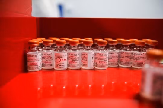 Sinovac hiệu quả hơn sau khi tiêm tăng cường Pfizer hoặc AstraZeneca