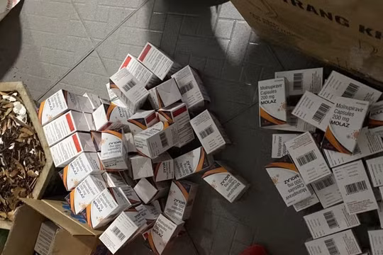 TP. HCM mạnh tay với nạn sản xuất, mua bán thuốc điều trị Covid-19 trái phép