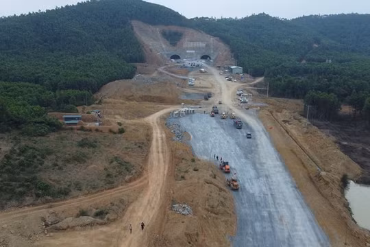 Thủ tướng kêu gọi nhân dân chung tay giải quyết "điểm nghẽn" giải phóng mặt bằng