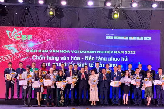 Bộ trưởng Nguyễn Văn Hùng: “Mỗi doanh nghiệp cần trở thành những đại sứ quảng bá văn hóa”