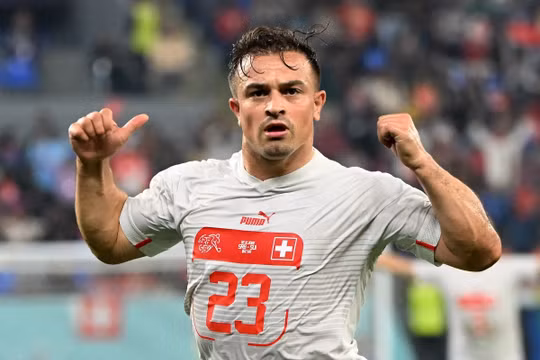 Cameroon đả bại Brazil, Thụy Sĩ vượt qua Serbia vào vòng 1/8 World Cup