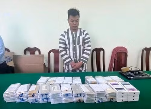 Công an TP.HCM truy tìm 2 đồng phạm trong vụ buôn lậu iPhone hơn 10 tỷ đồng