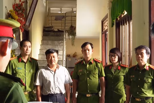 Thừa Thiên Huế: Bắt đối tượng mua khống hàng nghìn hóa đơn xăng dầu rồi bán thu lợi