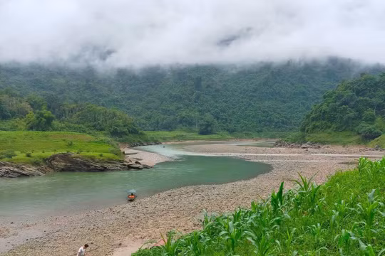 Hà Giang: 2 vợ chồng mất tích trên sông Gâm