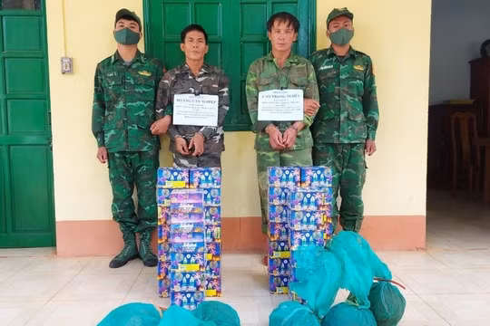 Kon Tum: Bắt giữ 2 đối tượng vận chuyển hàng cấm qua biên giới
