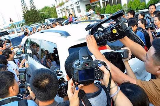 Có lời nói, hành động đe dọa tính mạng nhà báo, phóng viên có thể bị phạt đến 100 triệu đồng