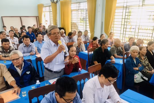 Cử tri Quảng Ngãi phản ánh về chênh lệch giá đền bù thu hồi đất triển khai dự án cao tốc Bắc-Nam